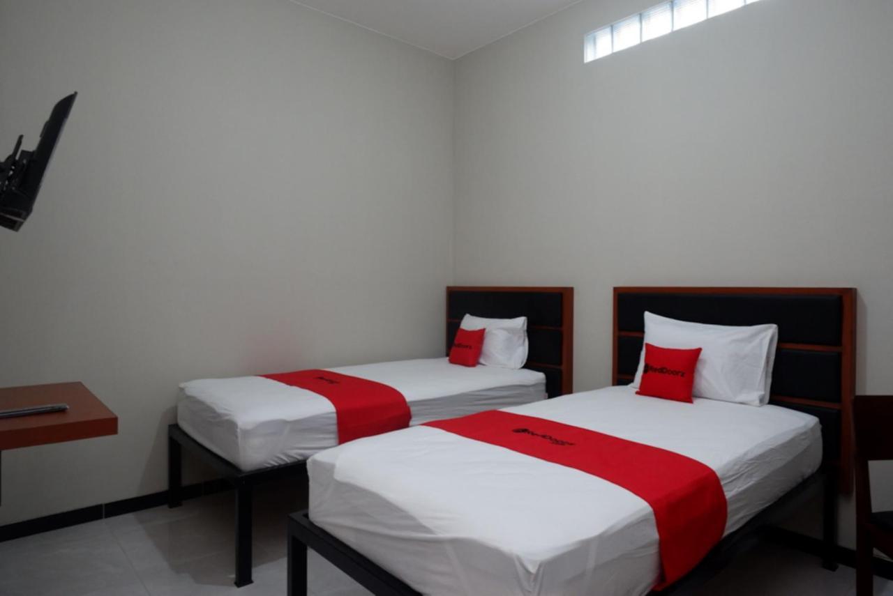Reddoorz Near Kampus Ump Purwokerto 2 호텔 Sumbang 외부 사진