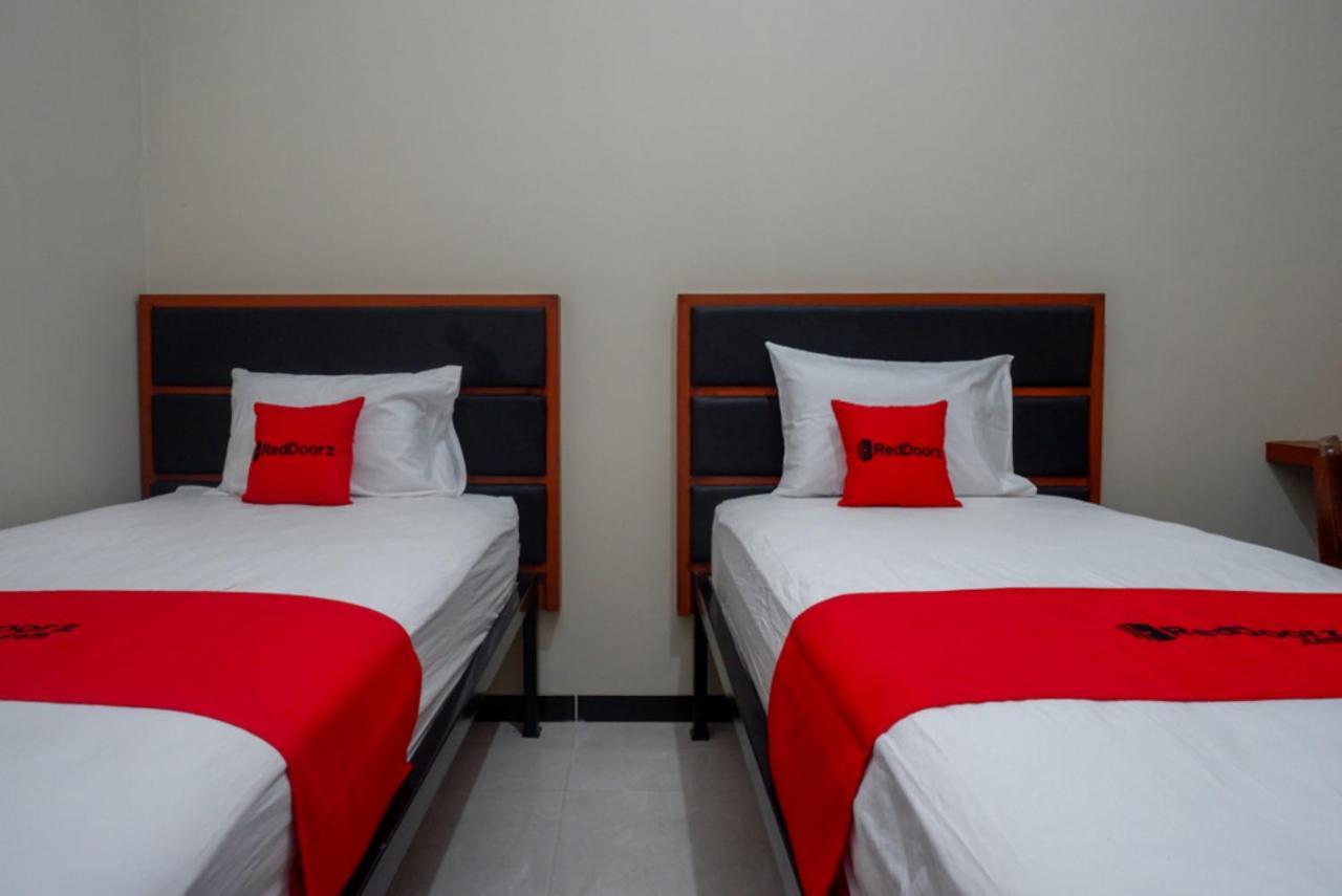 Reddoorz Near Kampus Ump Purwokerto 2 호텔 Sumbang 외부 사진